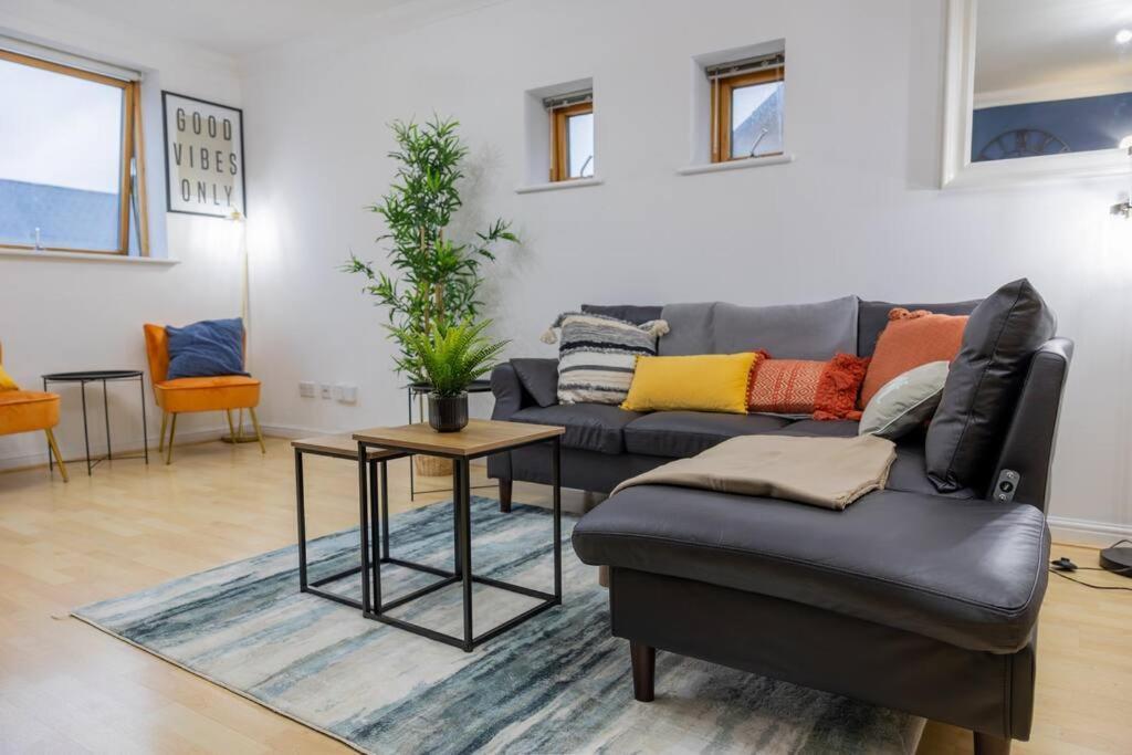 Morden London Apartment, By The Sea With Free Parking Luaran gambar