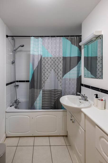 Morden London Apartment, By The Sea With Free Parking Luaran gambar