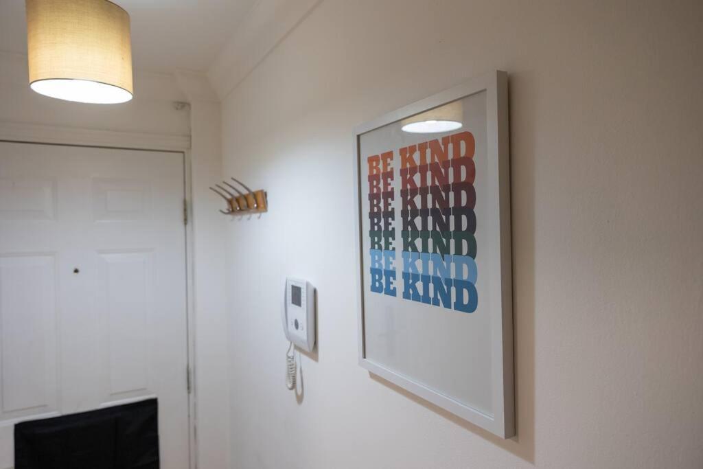 Morden London Apartment, By The Sea With Free Parking Luaran gambar